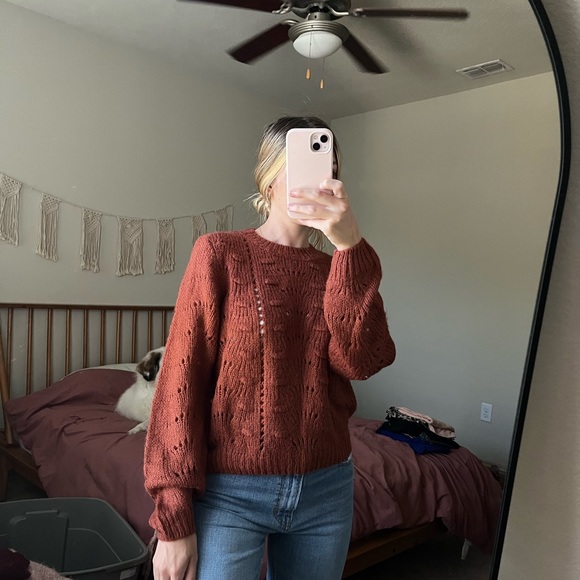 Lush Sweaters - LUSH fisherman laser cut rust pullover sweater